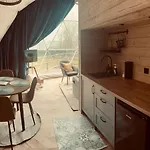 Beglamp Glamping - Narty, Gory I Park Narodowy * Szczytna