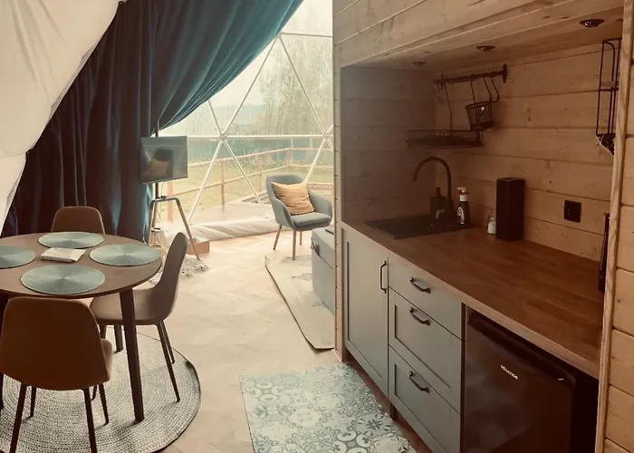 Beglamp Glamping - Narty, Gory I Park Narodowy * Szczytna